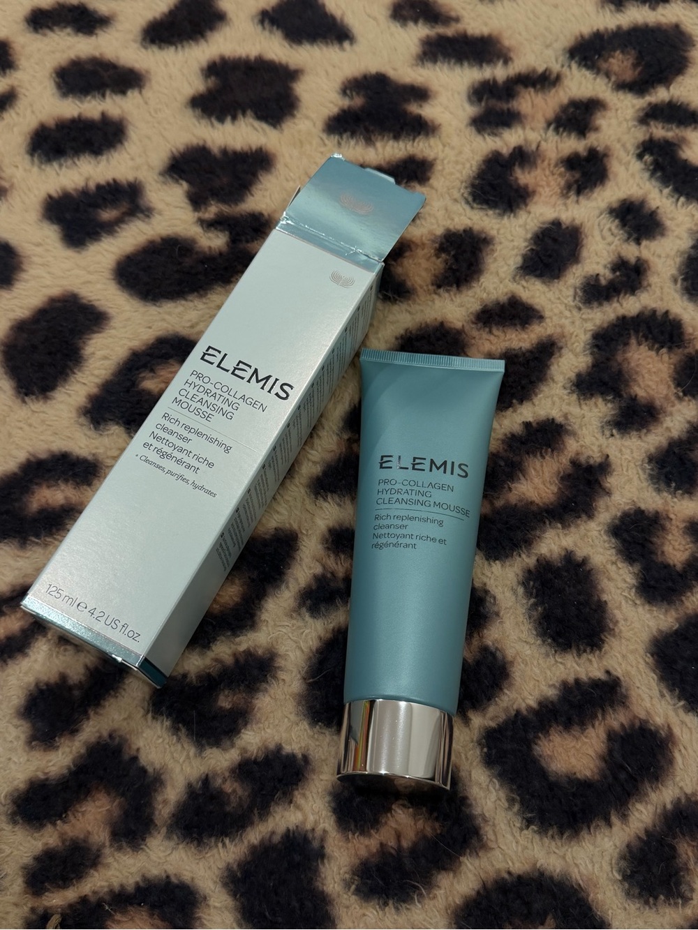 ELEMIS Hydrating Cleansing Mousse - Teal and Silver
